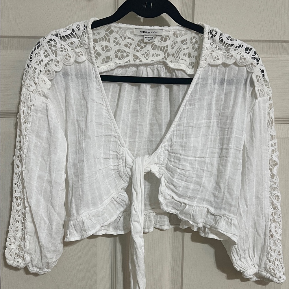 American Eagle White Lace Top